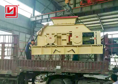 Yellow / Gray Double Toothed Roll Crusher Used For Mining Or Chemical Industry